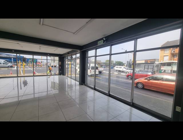 824M² RETAIL TO LET IN GOODWOOD CENTRAL